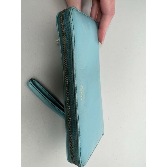 Fossil Teal Leather Zip Around Wallet Wristlet - Picture 4 of 16